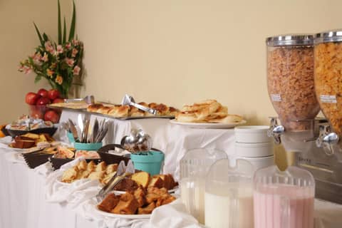 Viasui Hotel — dining