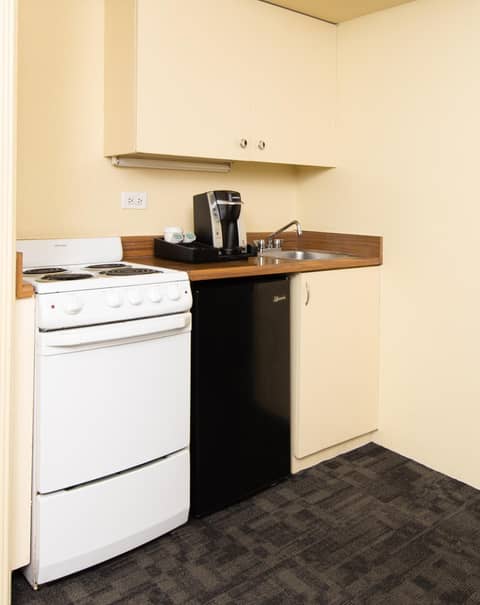 Ohia Waikiki Studio Suites — photo 8