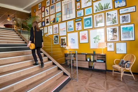Novotel Suites Nice Airport — recepcion & lobby