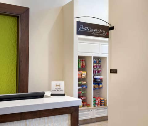 Hilton Garden Inn Chicago Downtown Riverwalk — photo 7