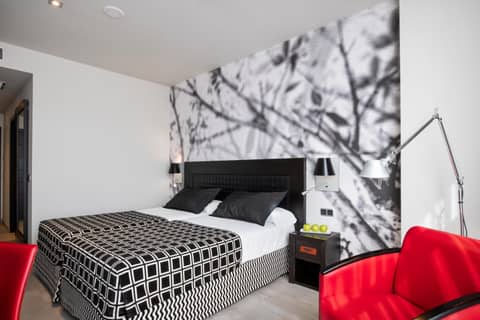 Salles Hotel Málaga Centro — bedroom