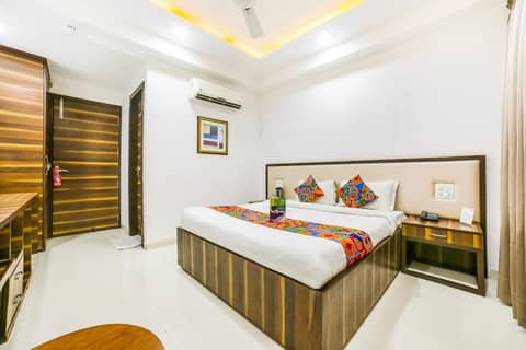 FabHotel Prime Sapphire Inn — hotel room
