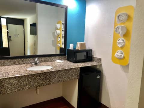 Motel 6-Nashville, TN - Airport — photo 4