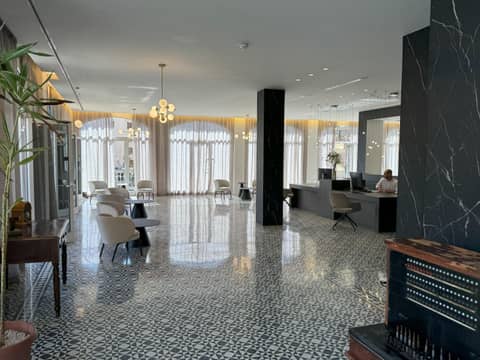Hotel Reveron Plaza — recepcion & lobby