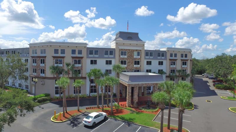 Staybridge Suites Orlando Royale Parc Suites by IHG — building