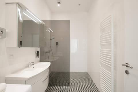 Pension Pharmador — bathroom