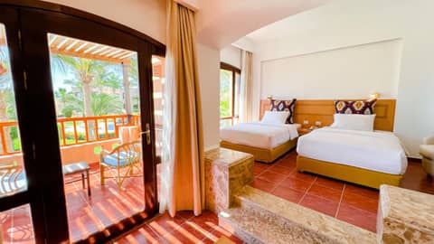 Tamra Beach Resort — photo 2