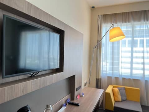 Novotel Dubai World Trade Centre — photo 8