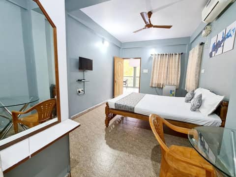 Jackson's Beach House Calangute — hotel room