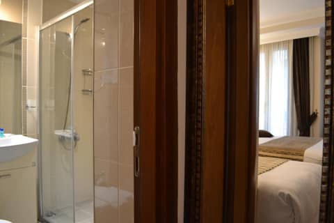 Seven Days Hotel - İstanbul — photo 2