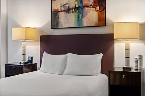 Club Wyndham Canterbury — hotel room