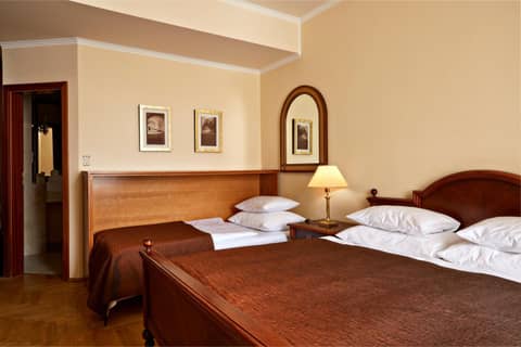 FLEUR DE LIS HOTEL — photo 5
