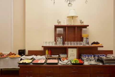 FLEUR DE LIS HOTEL — photo 9