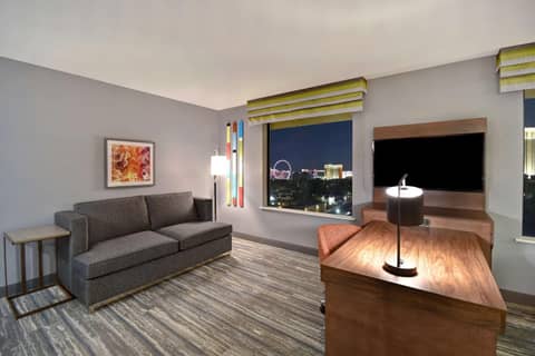 Hampton Inn & Suites Las Vegas Convention Center - No Resort Fee — photo 5