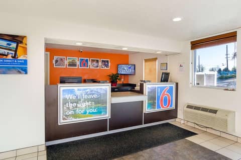 Motel 6- Denver, CO Downtown — photo 9