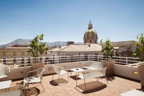 B&B Hotel Palermo Quattro Canti — roof