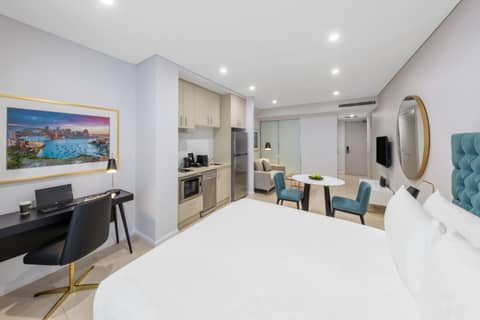 Meriton Suites Pitt Street Sydney — photo 5