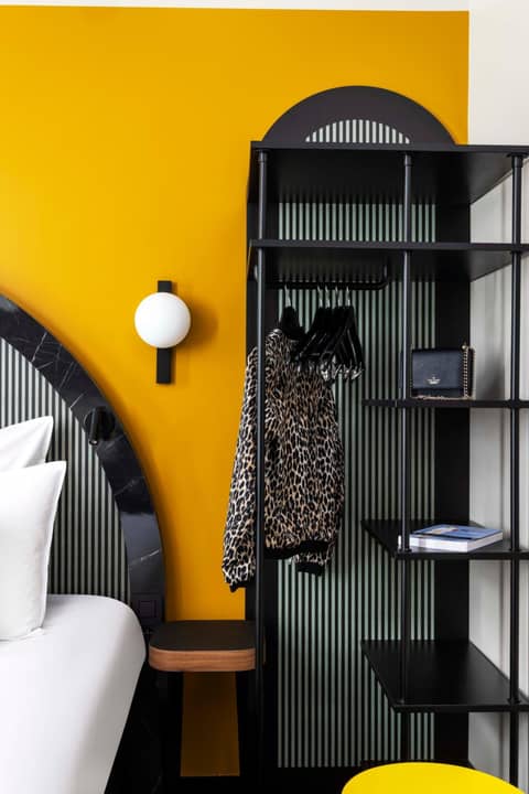 Hôtel Regina Opéra Grands Boulevards — hotel room