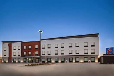 Motel 6 Dallas, TX Methodist Charlton Medical Ctr — photo 5