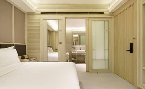 M City Hotel Saigon — photo 9