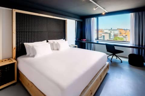 nhow Brussels Bloom — bedroom
