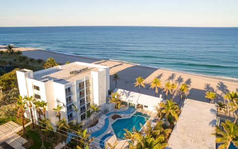 Plunge Beach Resort — photo 8