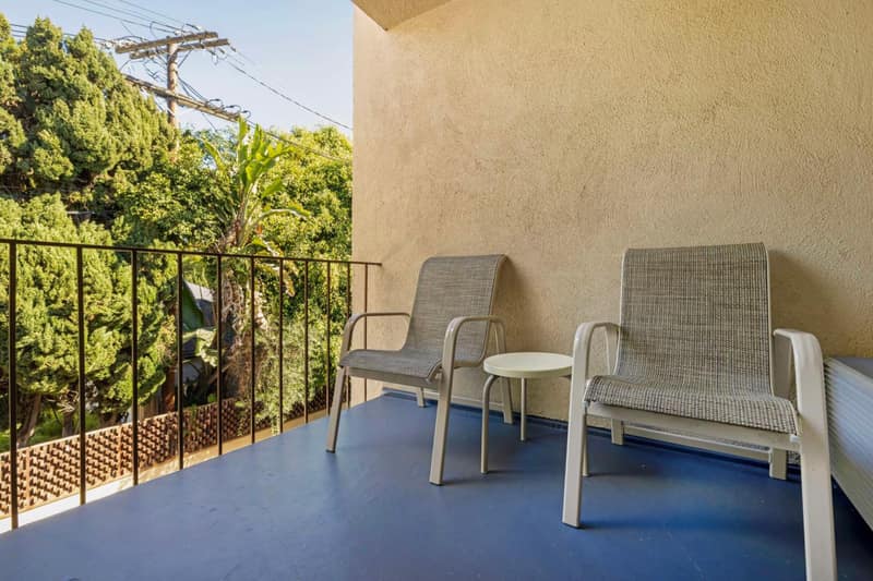 Best Western Royal Palace Inn & Suites — balance & terrace