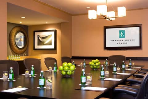 Embassy Suites by Hilton Portland Maine — photo 3