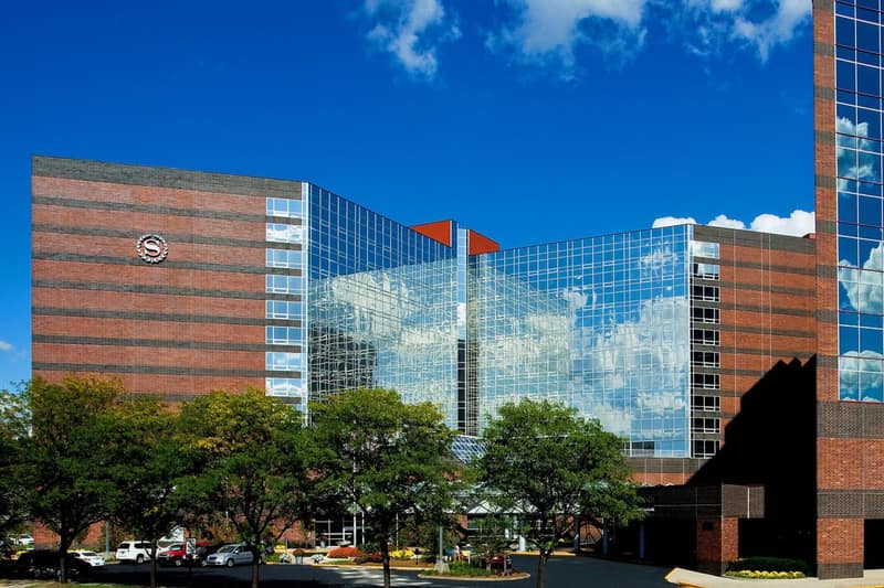 Sheraton Indianapolis Hotel at Keystone Crossing — building