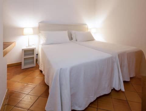 Meia Praia Lagos - Beach Club Apartments — hotel room