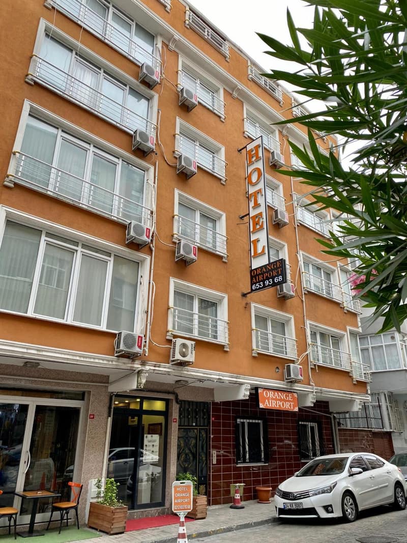 Orange Airport Hotel — building