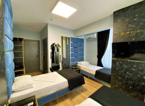 Orange Airport Hotel — hotel room