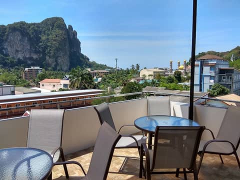 De Loft Ao Nang — balance & terrace