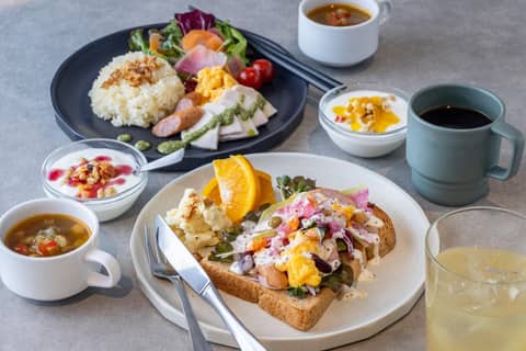 LANDABOUT TOKYO — dining