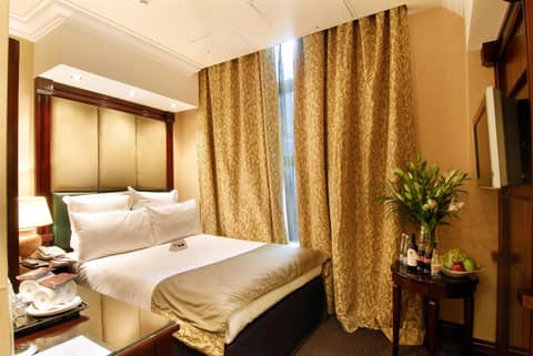 The Premier Notting Hill — hotel room