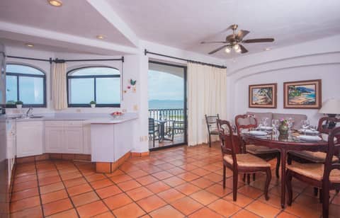 One Beach Street Zona Romantica Puerto Vallarta — kitchen