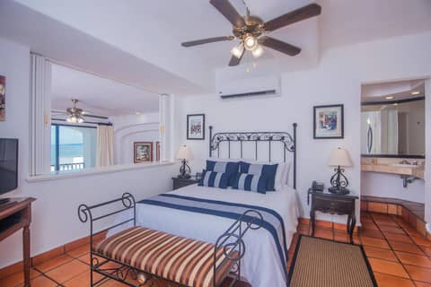 One Beach Street Zona Romantica Puerto Vallarta — hotel room