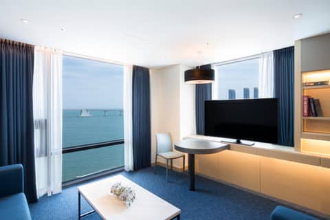 Hotel Central Bay — photo 4
