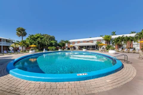 Best Western Palm Beach Lakes — photo 4