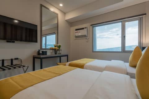 Bayfront Hotel Cebu Capitol Site — photo 4