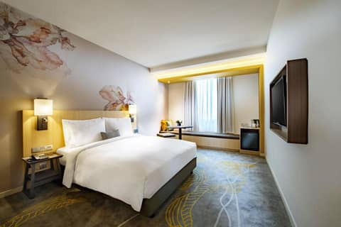 Queen Guest Room with City View — the supplier's photographs — photo 1