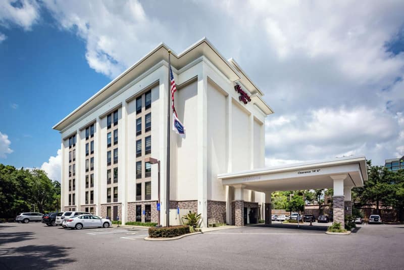 Hampton Inn Tampa International Airport/Westshore — building