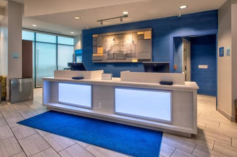 Holiday Inn Express & Suites VA Beach Oceanfront by IHG — photo 6