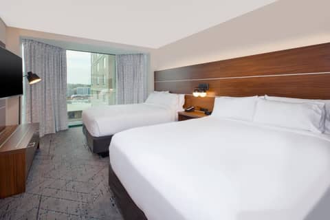 Holiday Inn Express & Suites VA Beach Oceanfront by IHG — photo 9