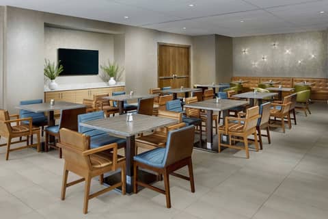 Springhill Suites by Marriott Chicago Downtown/ River North — photo 6