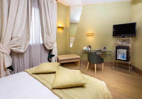 c-hotels Rubens — hotel room