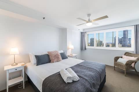 The Meriton Apartments on Main Beach — photo 3
