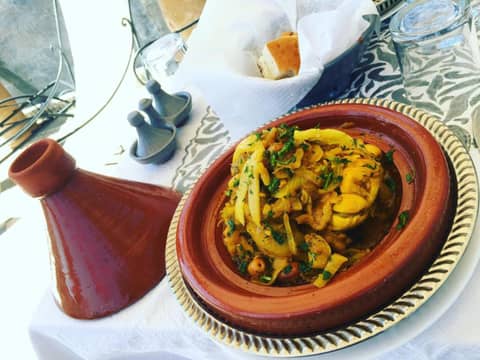 Riad DIHYA & Rooftop Pool — dining