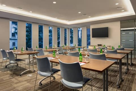 Hotel Indigo Atlanta Downtown by IHG — photo 2