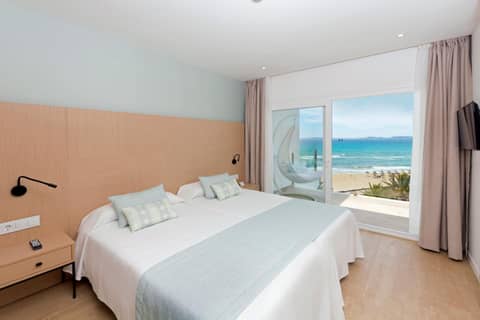 HSM Golden Playa — bedroom